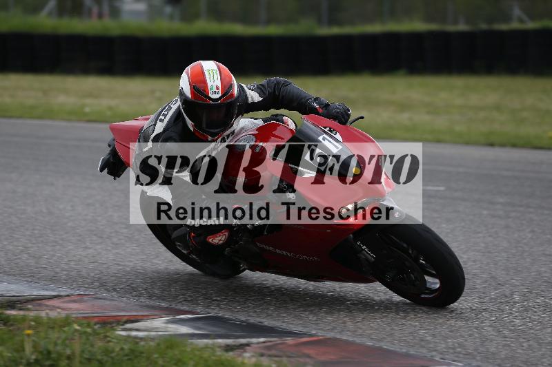 Archiv-2025/10 23.04.2025 Cornu Master School ADR/rot-rouge/61